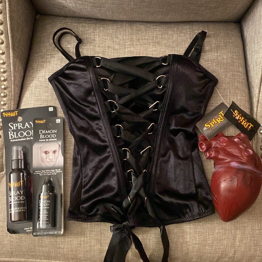 Black Lace-up Corset Halloween Costume Bundle Heart Fake Blood Bustier